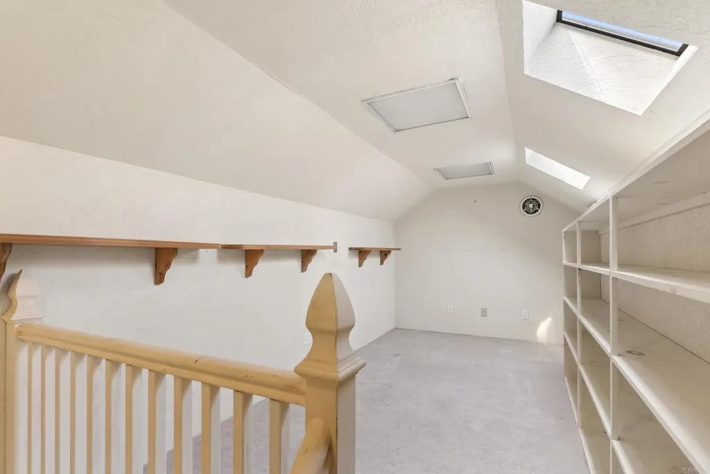https://cdn.realtyfeed.com/cdn/127/306658875/1ba22489b6f246031a6a625798215ded.webp