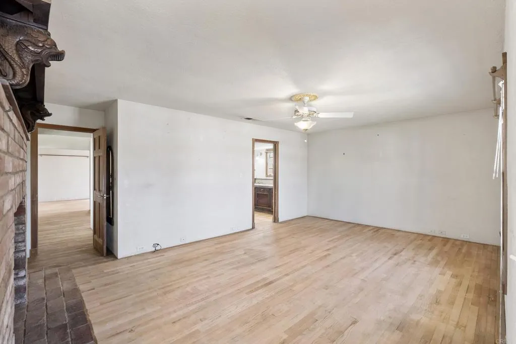 https://cdn.realtyfeed.com/cdn/127/306658875/3570aab4933d4ed317444614a7b3b60f.webp