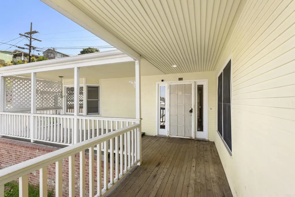 https://cdn.realtyfeed.com/cdn/127/306658875/d01e72e8b29ce3e1db317d2119991a89.webp