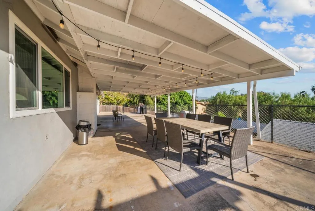 https://cdn.realtyfeed.com/cdn/127/306658876/949ecd9a1161c496f554b542408a3b55.webp