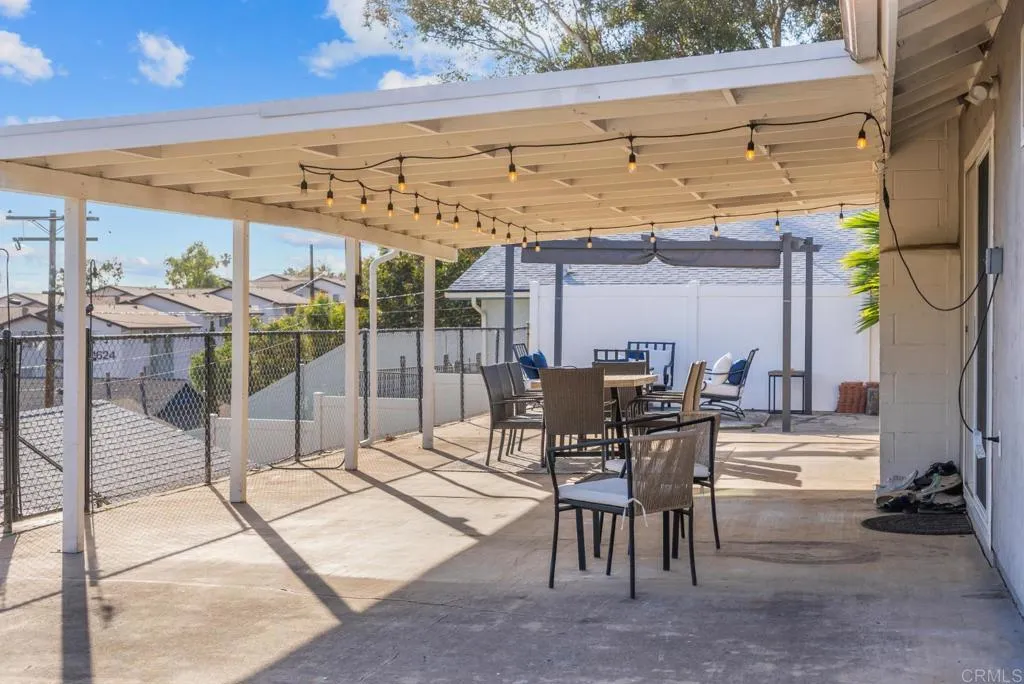 https://cdn.realtyfeed.com/cdn/127/306658876/c85b76d63cb42be257b6662998328073.webp