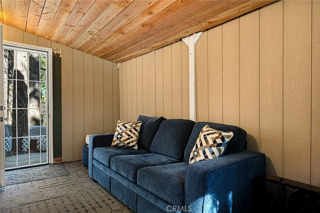 583 Victoria Court, Lake Arrowhead, CA, 92352