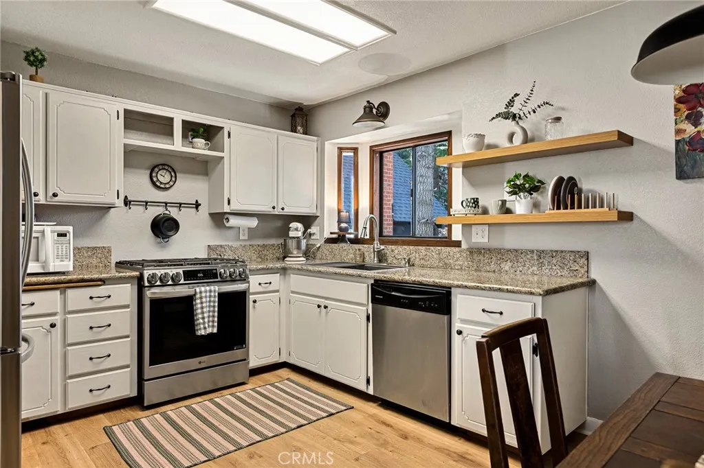 583 Victoria Court, Lake Arrowhead, CA, 92352