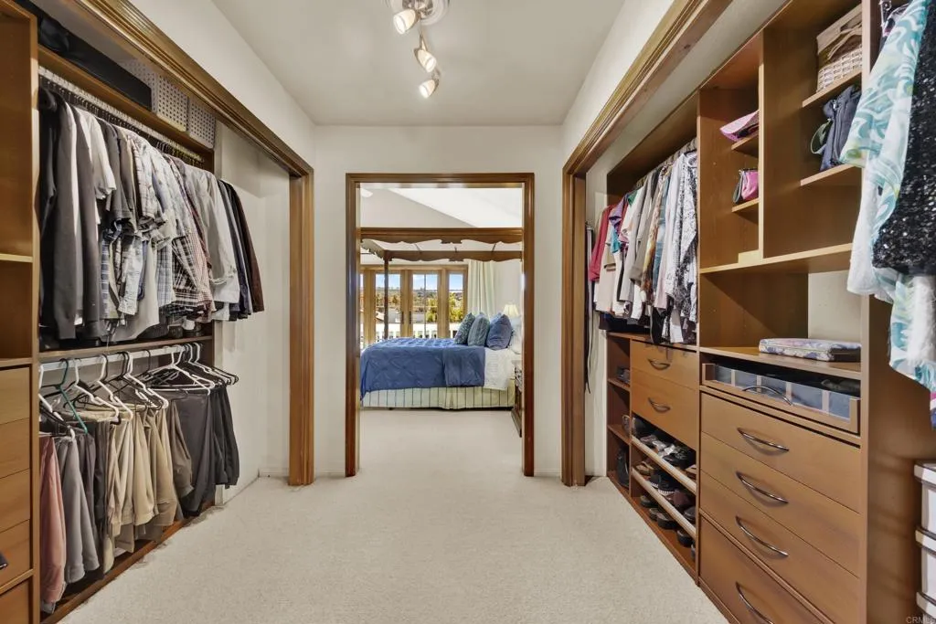 https://cdn.realtyfeed.com/cdn/127/306658930/28ec8346126032ffa5acde67af641beb.webp
