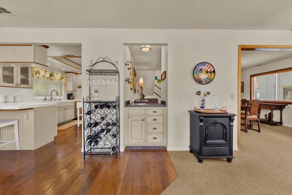 https://cdn.realtyfeed.com/cdn/127/306658930/e583f20e385f755a5ea41a69f52646bd.webp