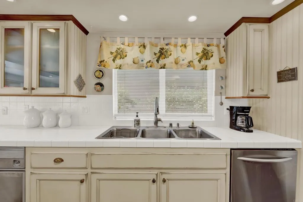 https://cdn.realtyfeed.com/cdn/127/306658930/f2b09b522086afb59b15ad01a8e0b118.webp