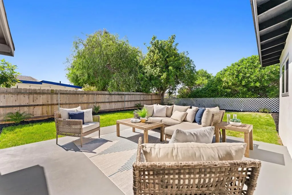 https://cdn.realtyfeed.com/cdn/127/306658931/102b8009eecc52af416933a7657400eb.webp