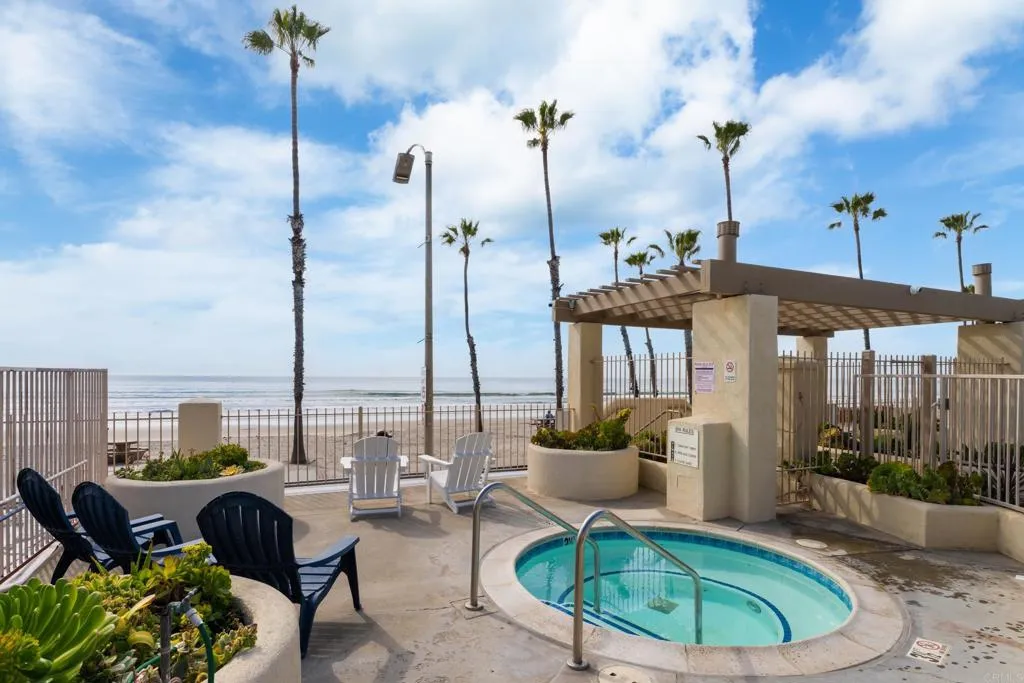 https://cdn.realtyfeed.com/cdn/127/306659001/c993dcec010a5281f986eef9b791c5f4.webp