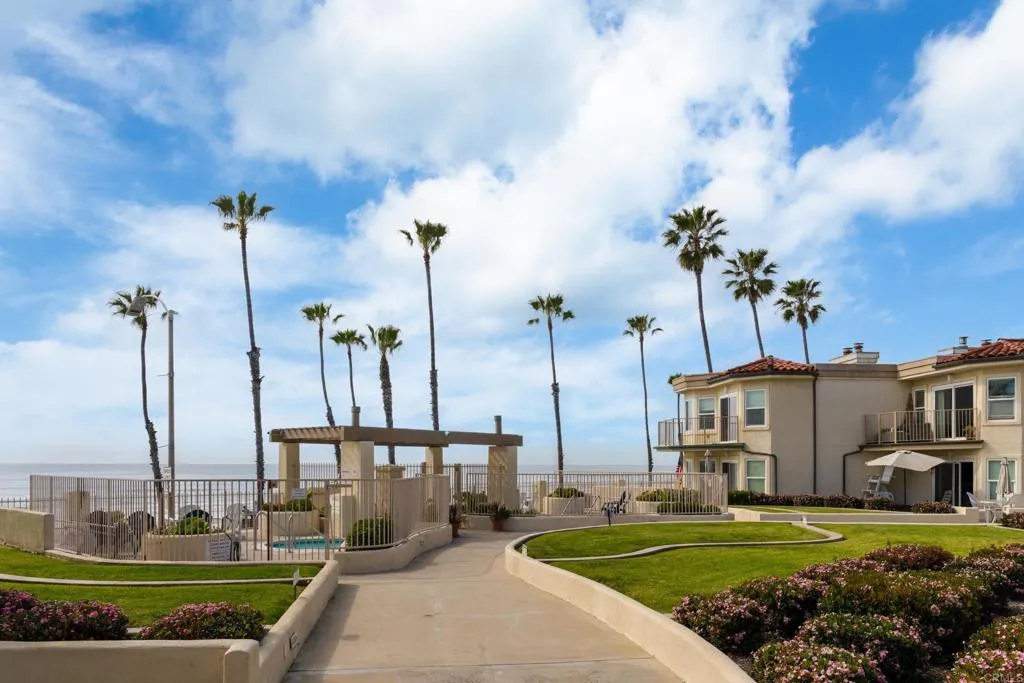 https://cdn.realtyfeed.com/cdn/127/306659001/d3d3c17e9abe6d9bd2b8fe1baf3bbc17.webp