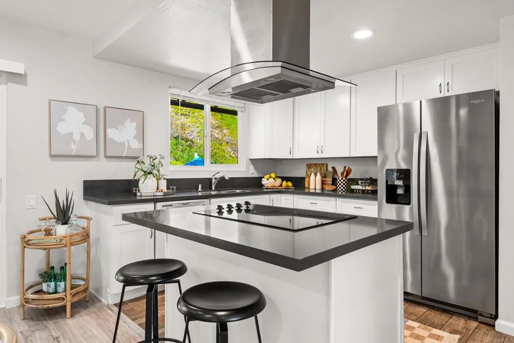 https://cdn.realtyfeed.com/cdn/127/306659011/39c4aca5649aa5e8f77069614f46a5ae.webp