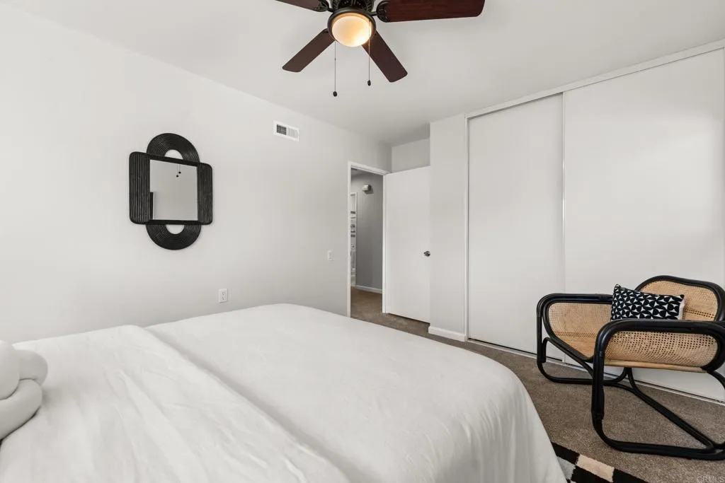 https://cdn.realtyfeed.com/cdn/127/306659011/5ce68c5f8f88bc0c49532052e0a8c654.webp