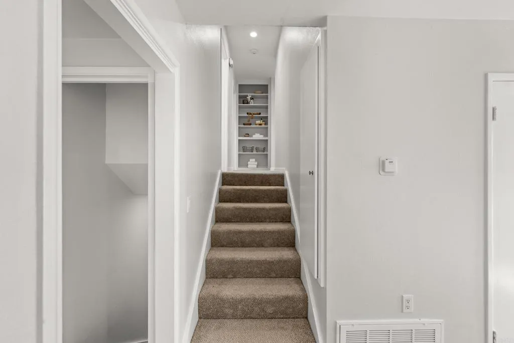 https://cdn.realtyfeed.com/cdn/127/306659011/7c5df21b01d31f994f955106e2de0721.webp