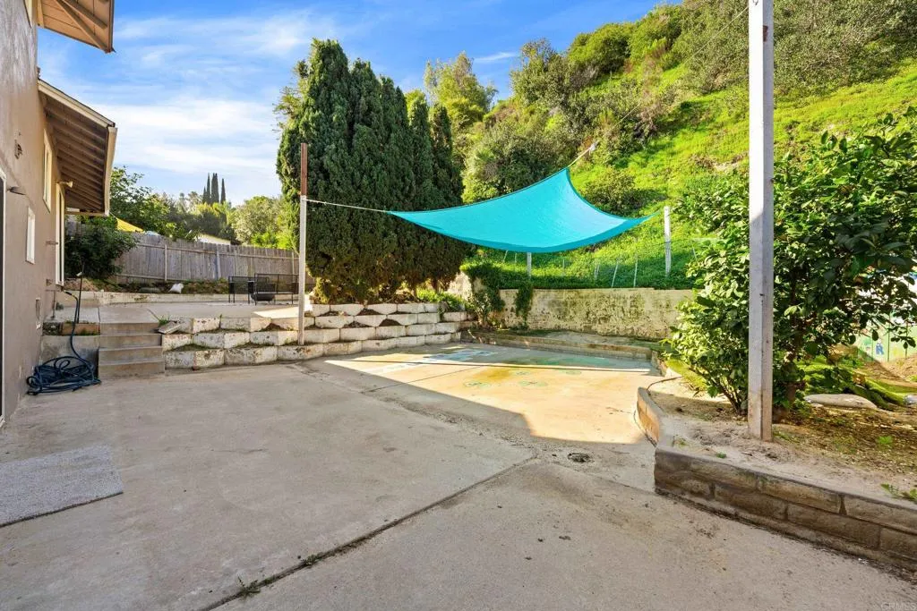 https://cdn.realtyfeed.com/cdn/127/306659011/a89f00b6157ef3374140487498895f61.webp
