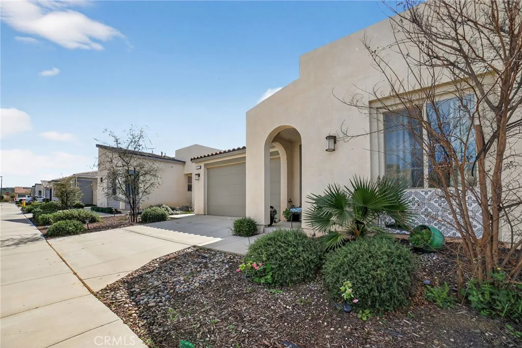 1653 Capri, Beaumont, CA 92223 - Photo 4 of 36, Beaumont, CA