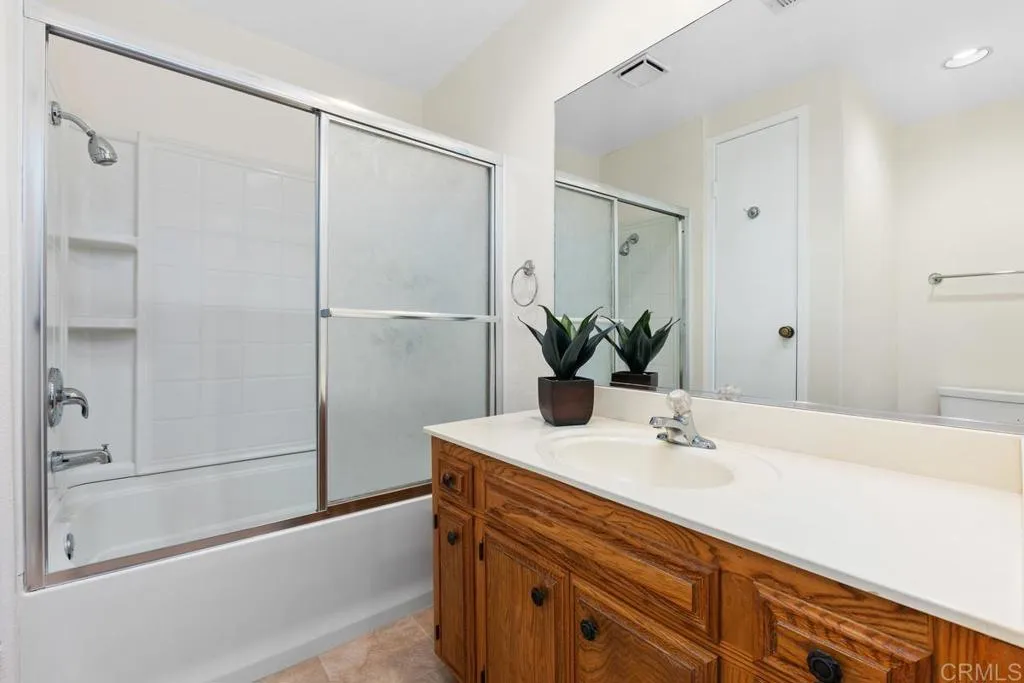 https://cdn.realtyfeed.com/cdn/127/306659203/844662f1d51aca9213e56128815a6382.webp