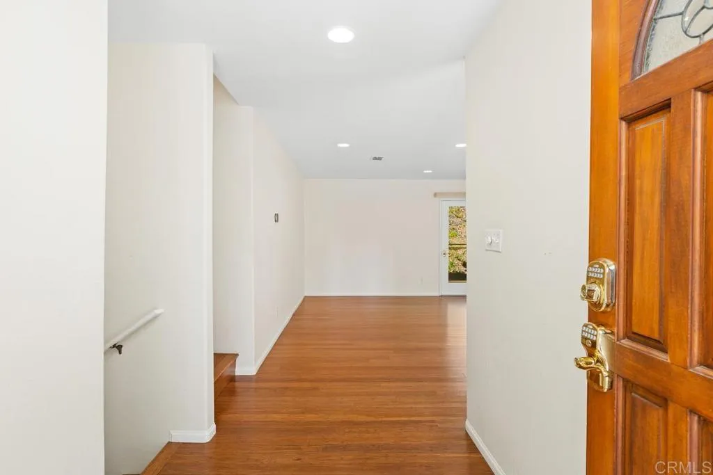 https://cdn.realtyfeed.com/cdn/127/306659203/f272a80eafd4aafafc536848068992d6.webp