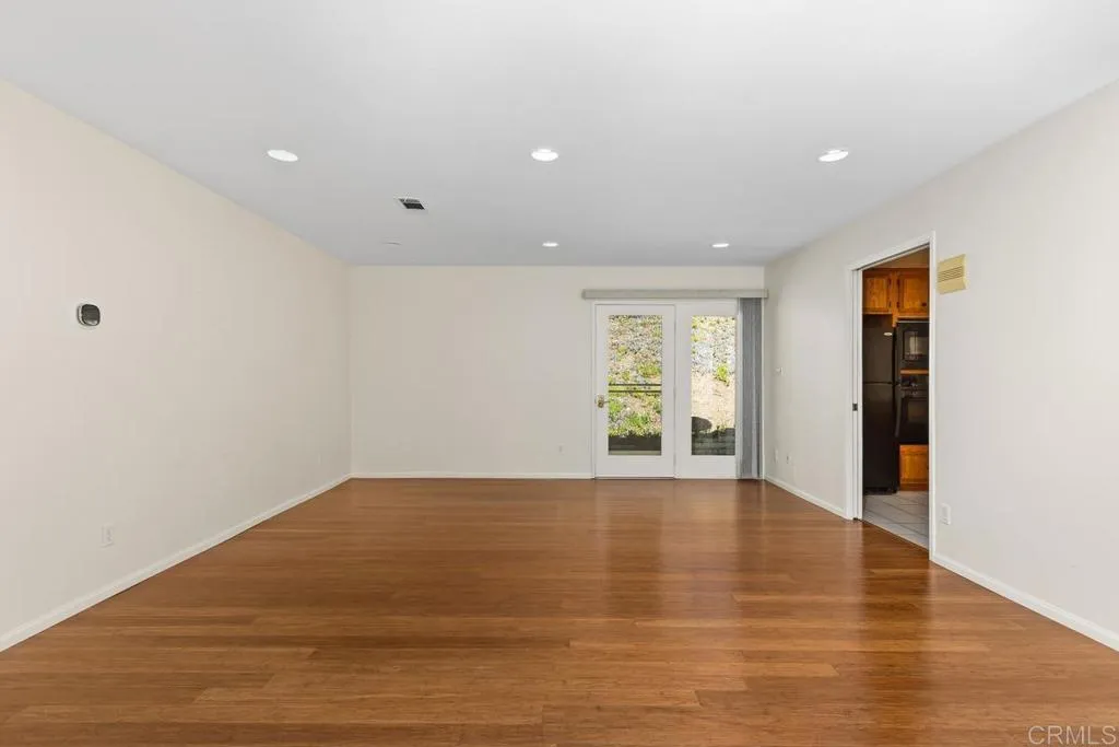 https://cdn.realtyfeed.com/cdn/127/306659203/f7330e023c27140fab50010560ff1737.webp
