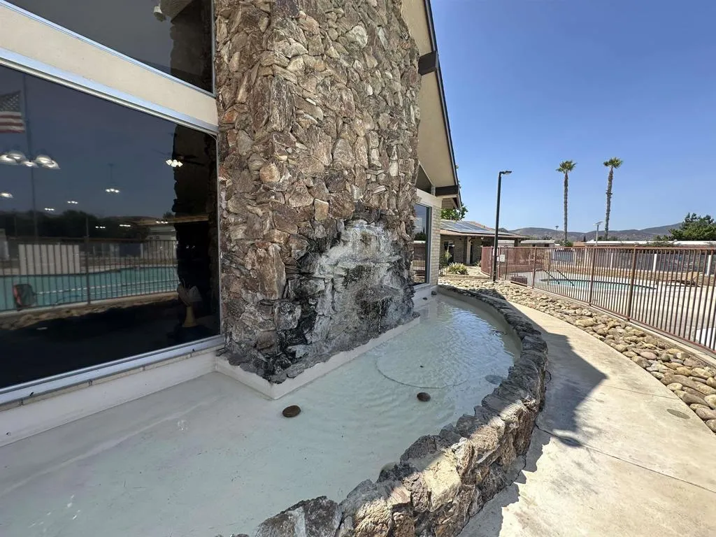 https://cdn.realtyfeed.com/cdn/127/306659258/c03b9fe3de2b9a54d3c86668ede208b7.webp