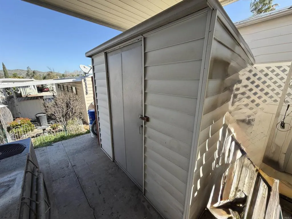 https://cdn.realtyfeed.com/cdn/127/306659258/c7caad3b077ce9f71565b584f8a21204.webp
