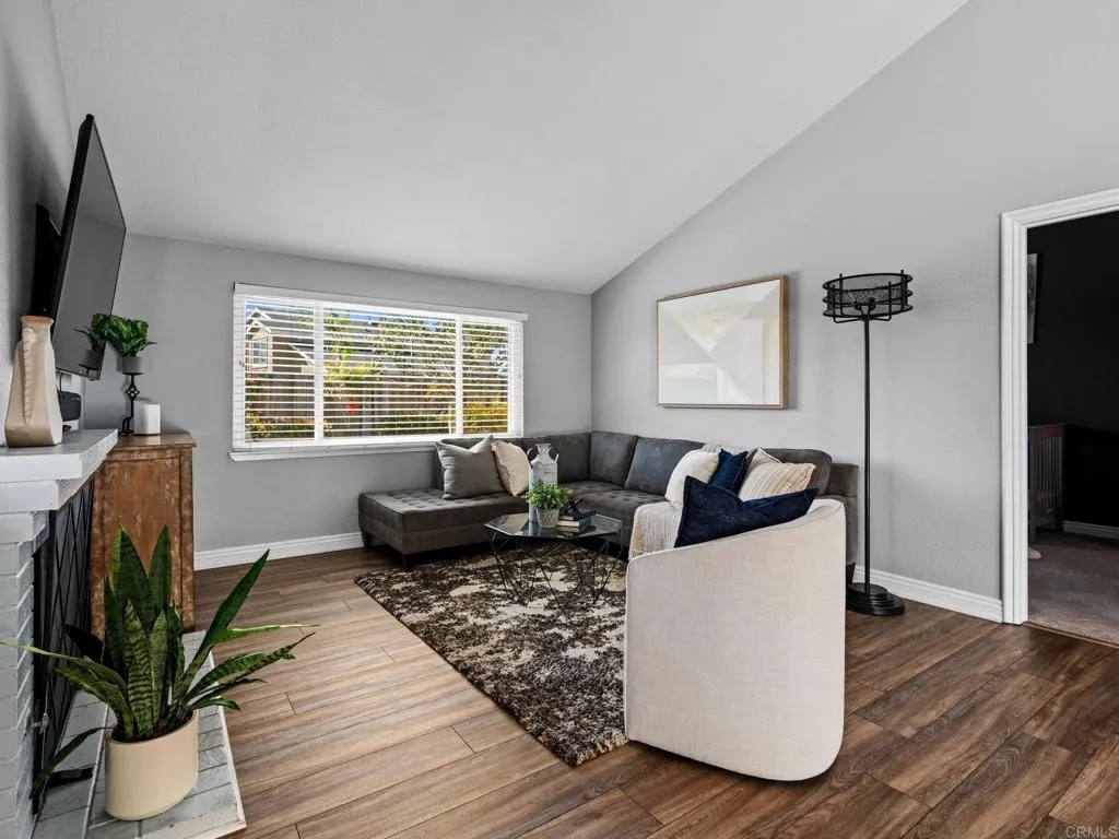 https://cdn.realtyfeed.com/cdn/127/306659292/001d7fa91ec43cbf90c783004767c934.webp