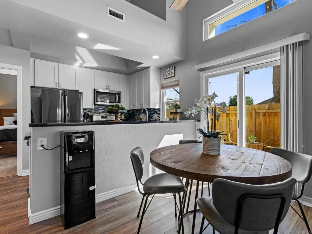 https://cdn.realtyfeed.com/cdn/127/306659292/72f1f84dbe43a8e5535225d0782ffb3b.webp