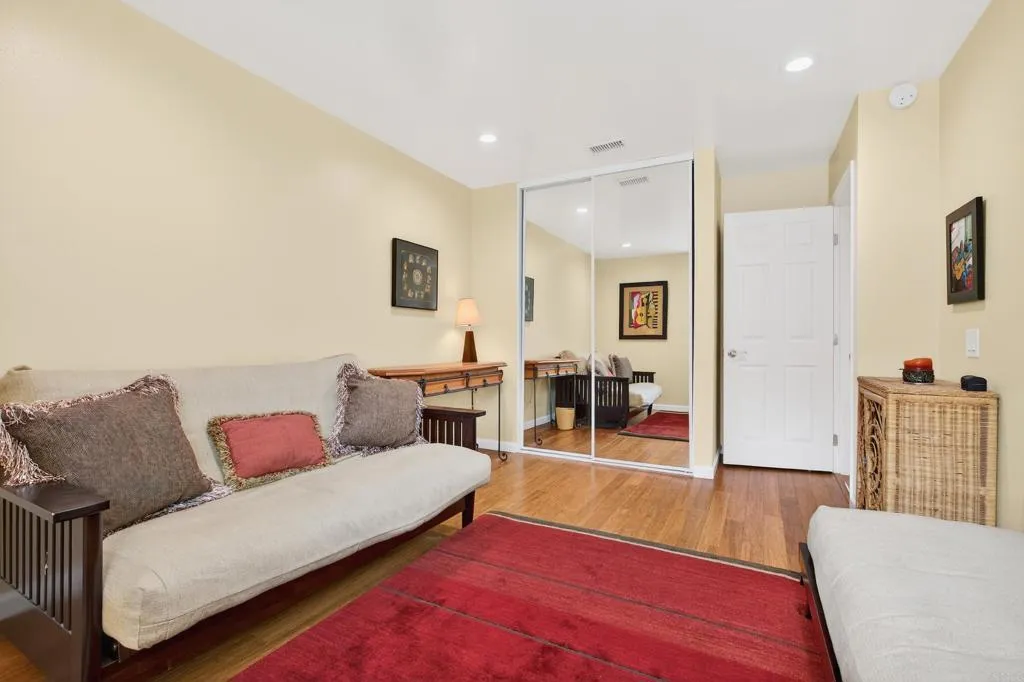 https://cdn.realtyfeed.com/cdn/127/306659295/522509b0b744df466eee881160a78027.webp