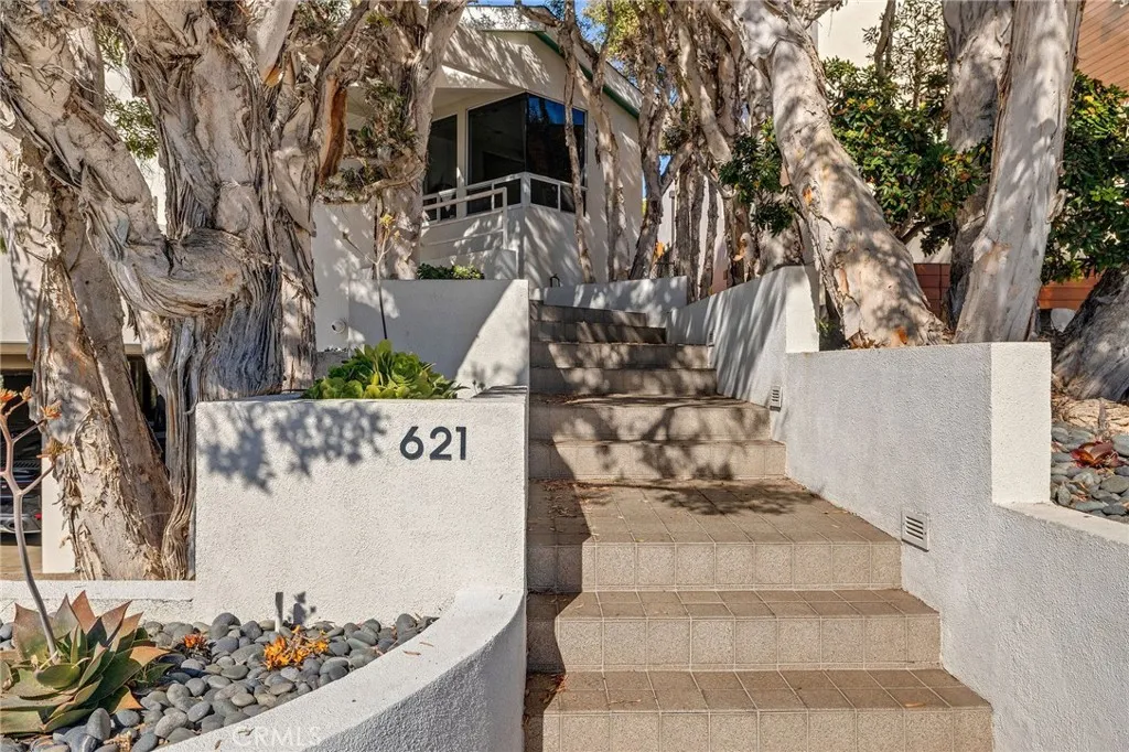 621 6th, Manhattan Beach, CA 90266 - Photo 5 of 44, Manhattan Beach, CA