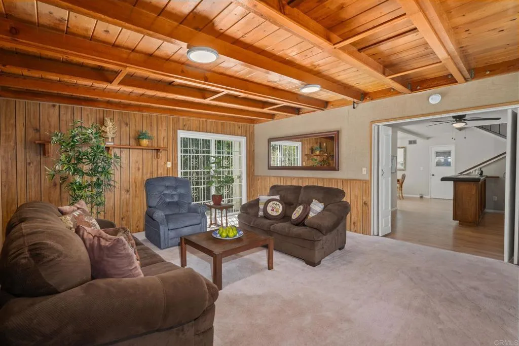 https://cdn.realtyfeed.com/cdn/127/306659459/177c700434ab3307697acfbcbc03fb53.webp