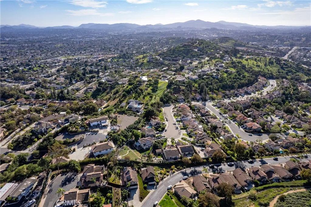 https://cdn.realtyfeed.com/cdn/127/306659474/988ef3d6ff65382aecc0714159311356.webp