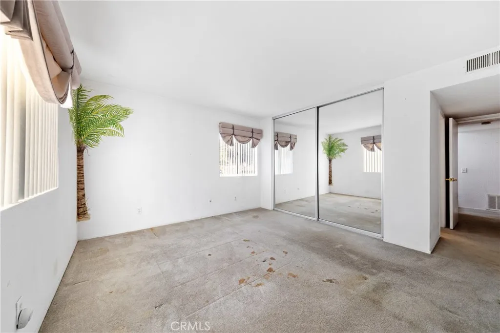 https://cdn.realtyfeed.com/cdn/127/306659474/b02e4dd6bf01d48961b76b78b5fcfee2.webp
