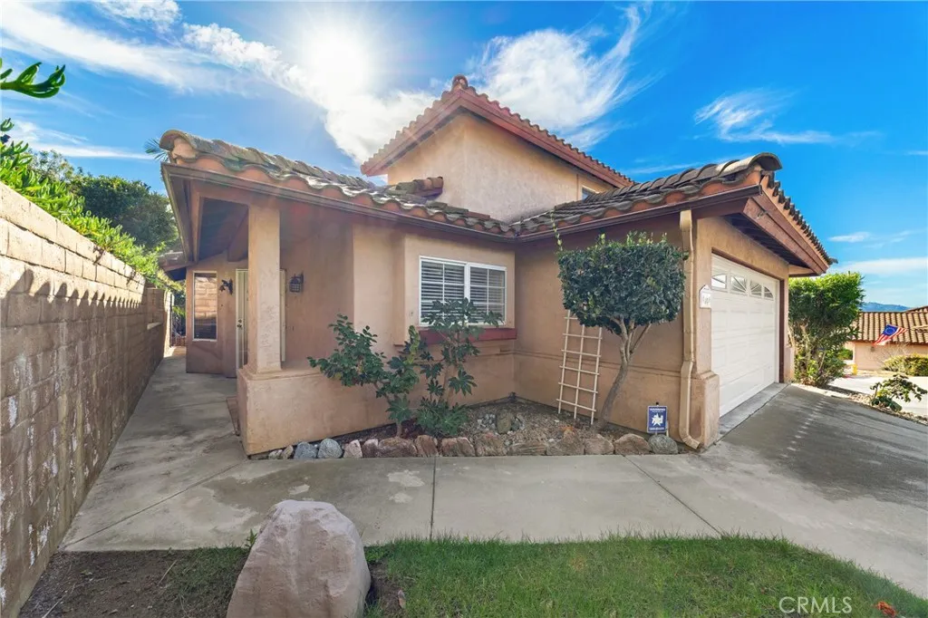 https://cdn.realtyfeed.com/cdn/127/306659474/d55291f399b0d3c113f959967fcbdfa2.webp