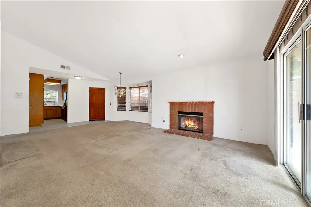 https://cdn.realtyfeed.com/cdn/127/306659474/d72cb579433fc0e7da3d22170546eaff.webp