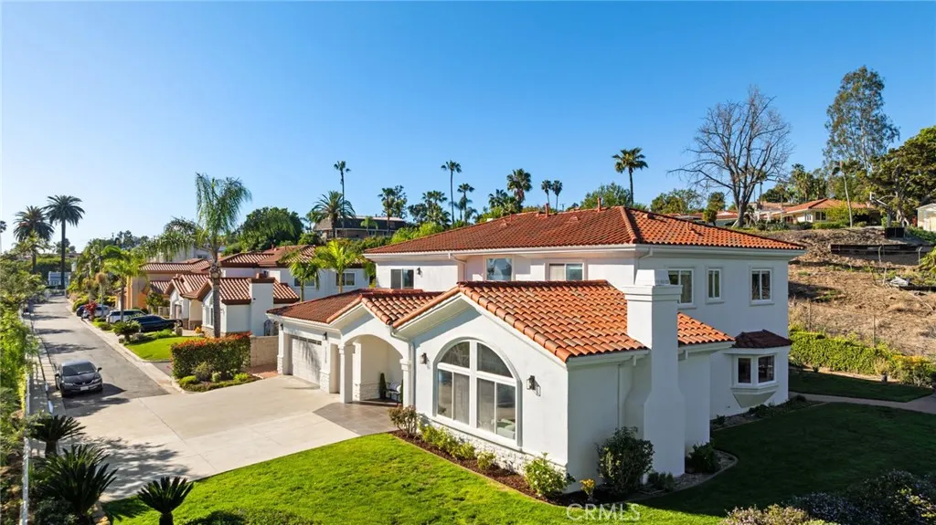 Fullerton, CA 92831