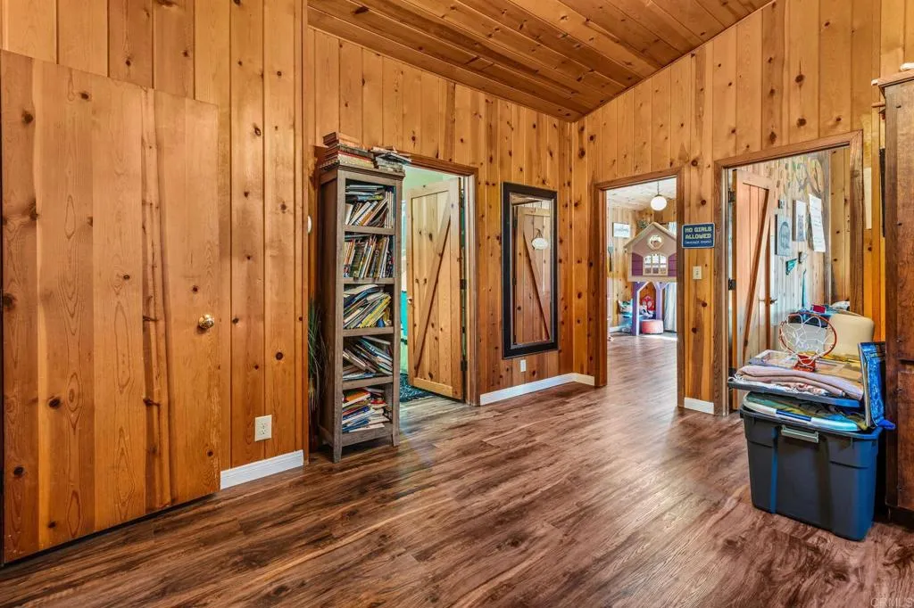 https://cdn.realtyfeed.com/cdn/127/306659499/6644c4a3cad80900aa9f2c29cfedf7f1.webp