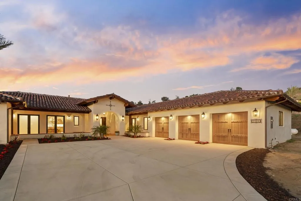 https://cdn.realtyfeed.com/cdn/127/306659556/0726c68bd73537216b1ba9faa2739186.webp