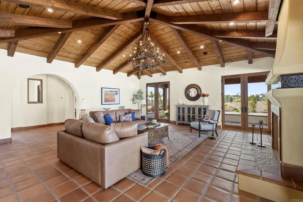 https://cdn.realtyfeed.com/cdn/127/306659556/15806b9f629d242bb60e9cfa462b0b03.webp