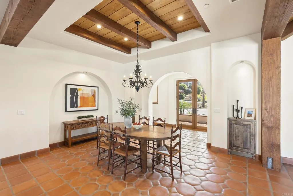 https://cdn.realtyfeed.com/cdn/127/306659556/38df7a0c4ce5dffcad56ba3aa8c0a647.webp