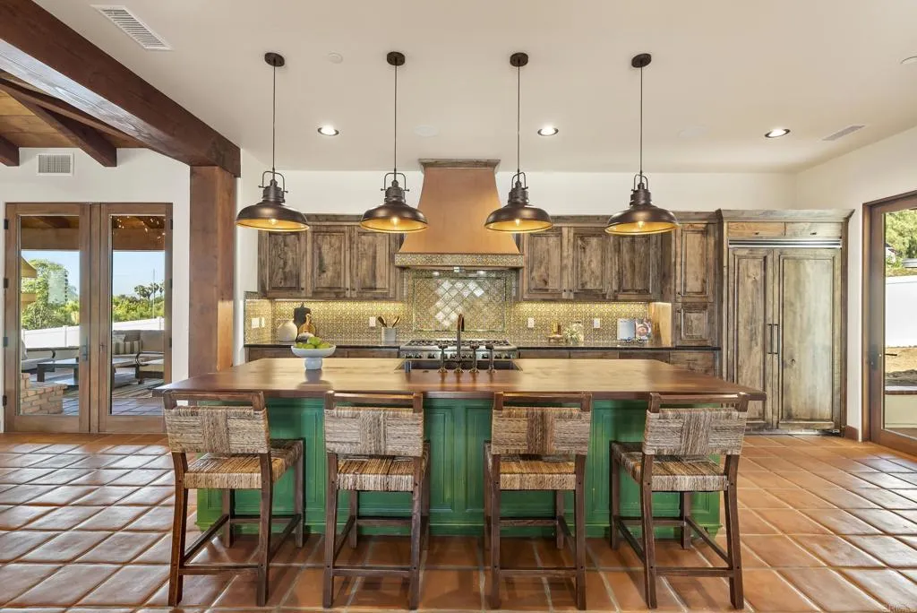 https://cdn.realtyfeed.com/cdn/127/306659556/ea266991b1e50a13965972a72553d147.webp