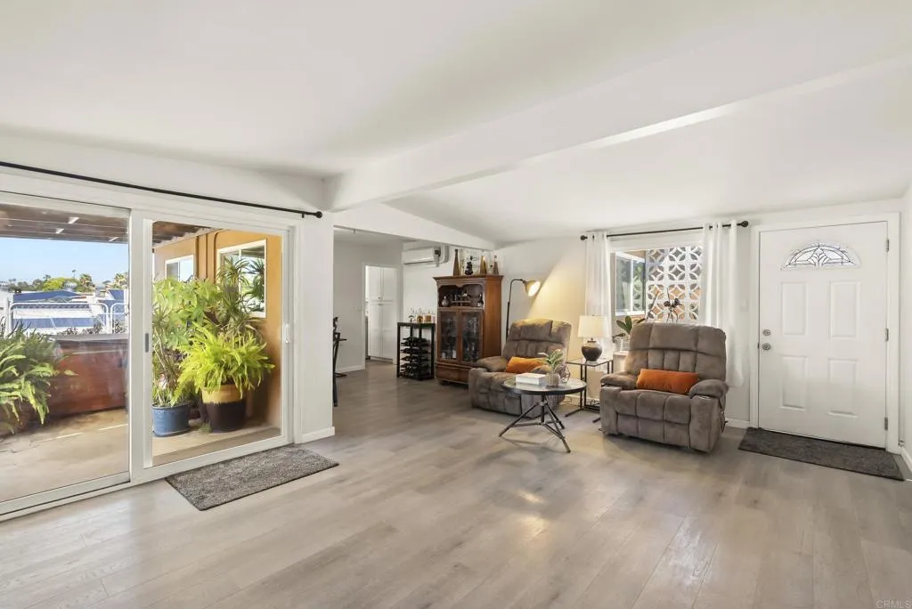 https://cdn.realtyfeed.com/cdn/127/306659594/12681c6d96d852409b27d83eb6b27fc9.webp