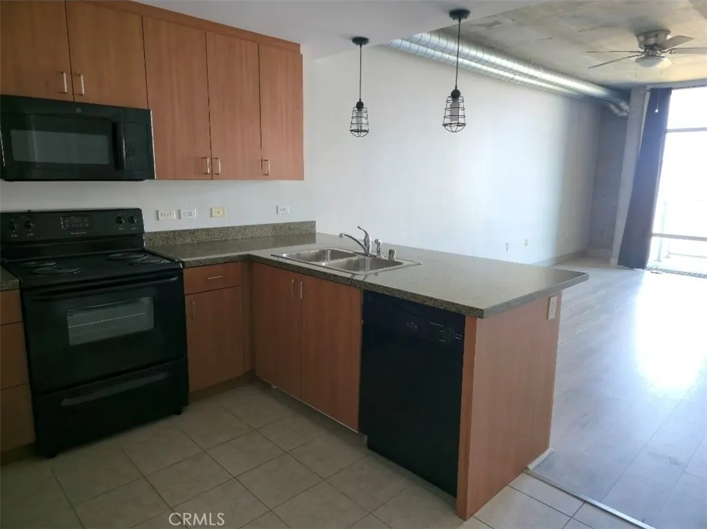 https://cdn.realtyfeed.com/cdn/127/306659722/68abbcb02c00f1965835e635c0121b03.webp