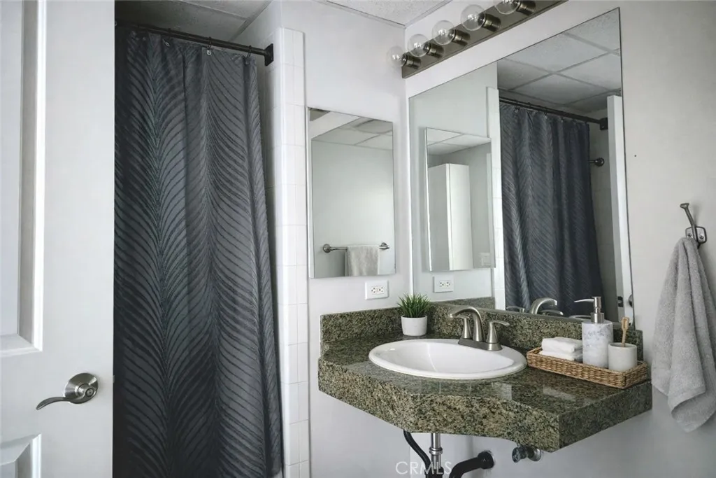 https://cdn.realtyfeed.com/cdn/127/306659722/fe3103a4148088bf3260a420d319eecb.webp