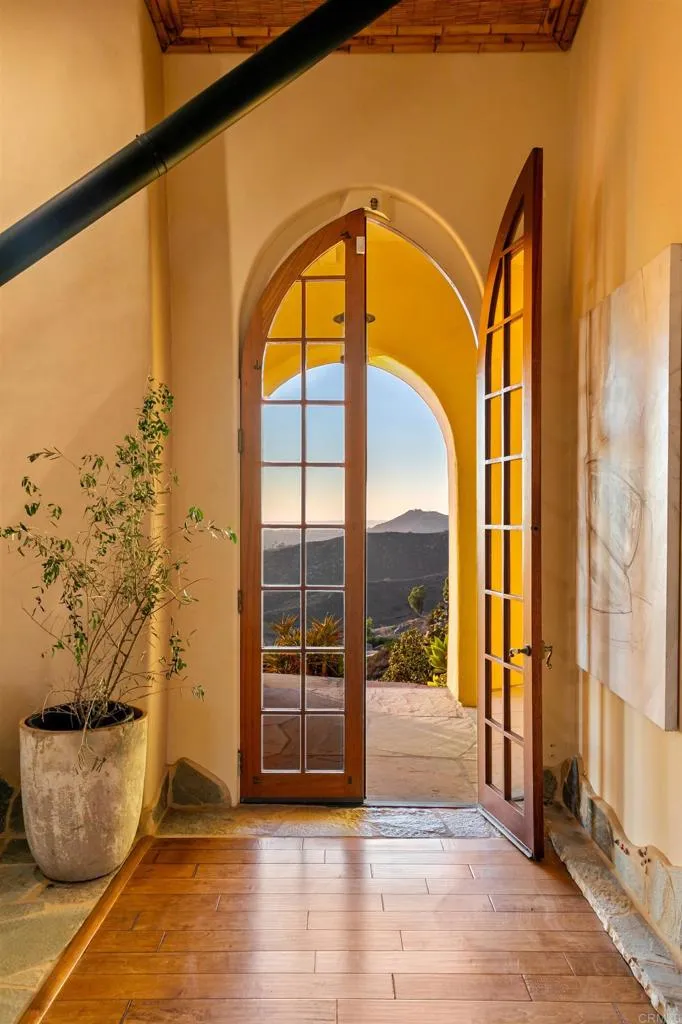 https://cdn.realtyfeed.com/cdn/127/306659758/13583a6db368b7cb38f612ae6e5a5fd8.webp