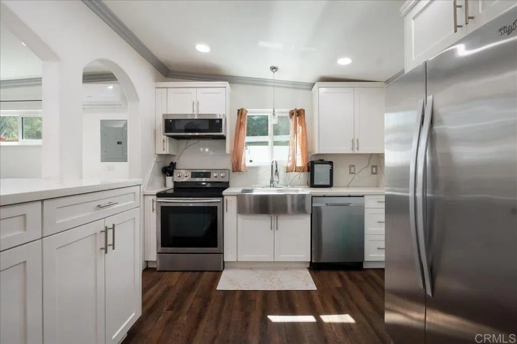 Photo #8: PTP2601673 Listing: Photo #8