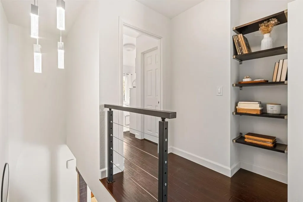 https://cdn.realtyfeed.com/cdn/127/306659774/0fbf8b19820251532cc743174b62c856.webp