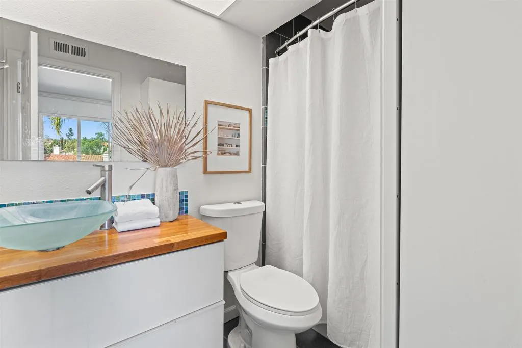 https://cdn.realtyfeed.com/cdn/127/306659774/65f9abf99eec5453edc9bee7ab2504c5.webp