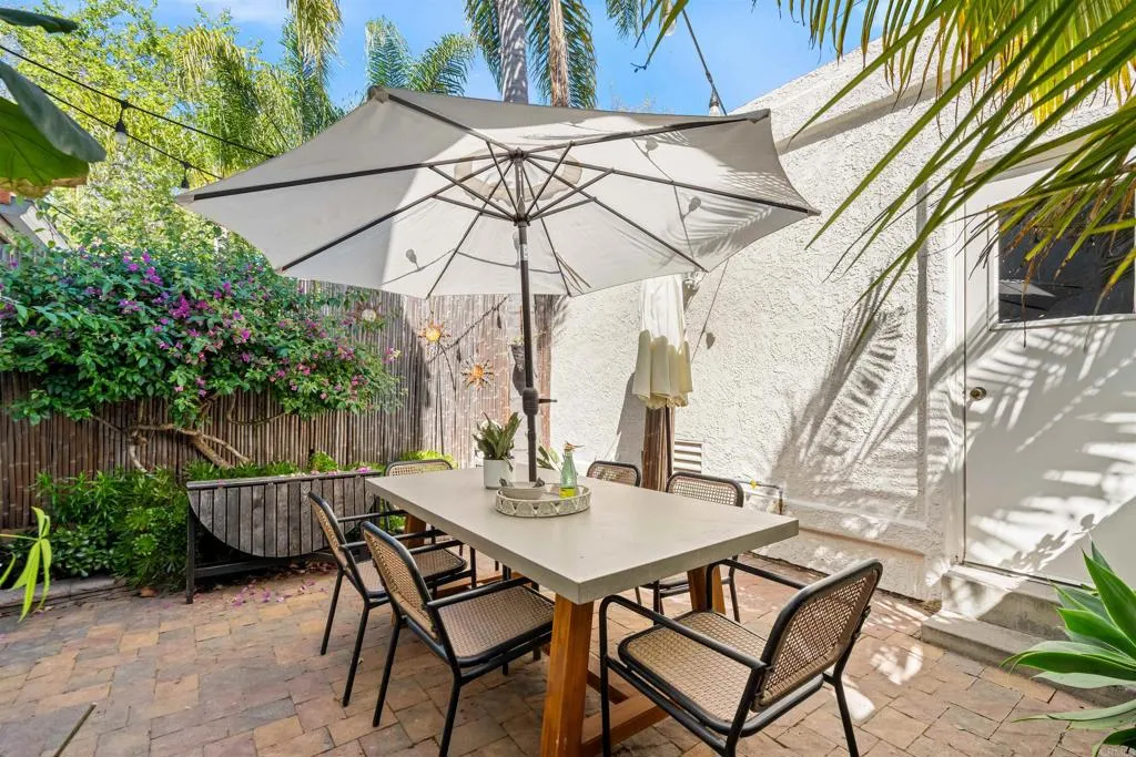 https://cdn.realtyfeed.com/cdn/127/306659774/cd09391a619bc98b80634eafb7f07071.webp