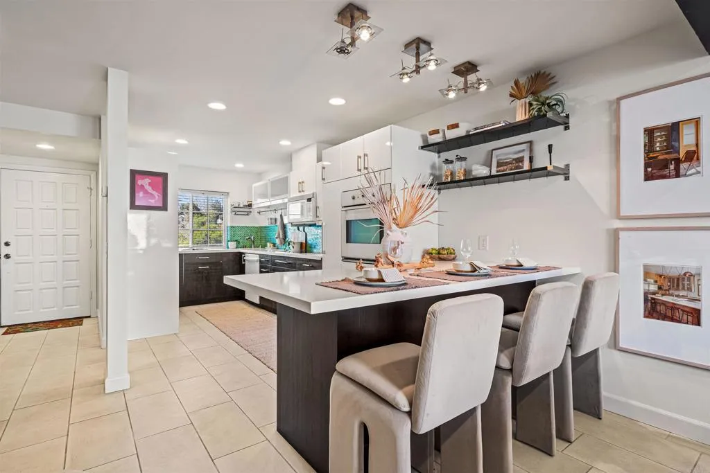 https://cdn.realtyfeed.com/cdn/127/306659774/d096b4b533300a269ece25c9adbb6520.webp