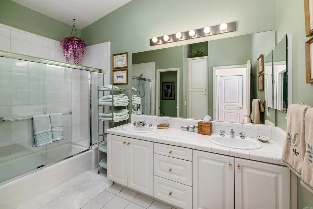 https://cdn.realtyfeed.com/cdn/127/306659775/73f8ed4ace0e355076316ad4ccd2abb6.webp