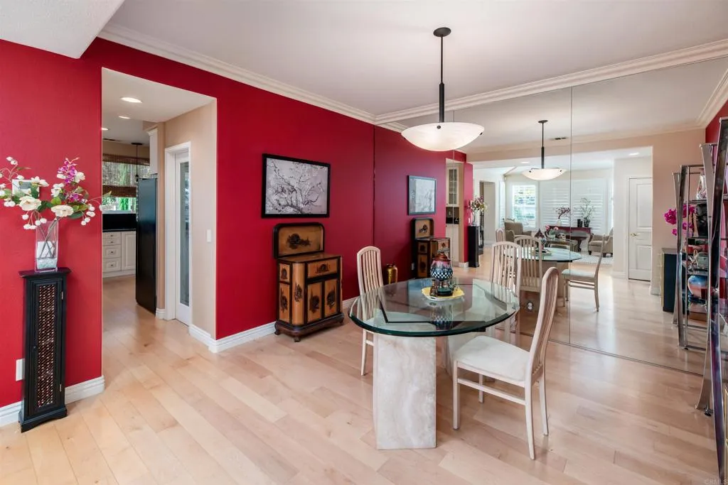 https://cdn.realtyfeed.com/cdn/127/306659775/8307f0803b2656c3b5b771f367d6173d.webp