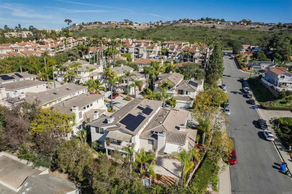 https://cdn.realtyfeed.com/cdn/127/306659775/94335d82ac4631d2126d59fe49eb5d7d.webp